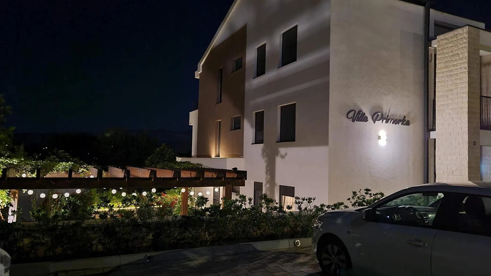 Apartment Vila Primorka-Apartmani Lavanda Silo