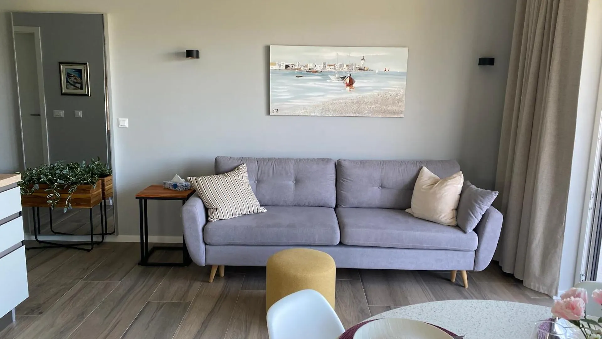 Apartment Vila Primorka-Apartmani Lavanda Silo